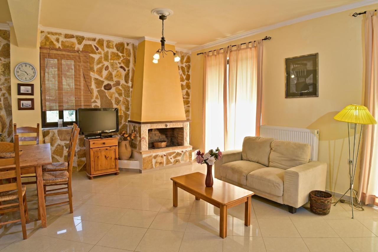 Olive Farm Villa Agia Marina Buitenkant foto